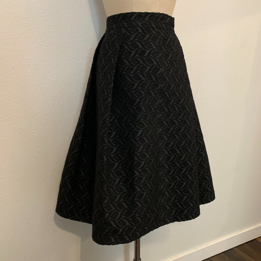 *BEAUTY* BLACK TEXTURED JACQUARD A-LINE FULL SKIRT
